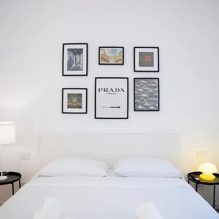 Modern Flat Metro Lotto-citylife-mico-self Check-in-ac ミラノ