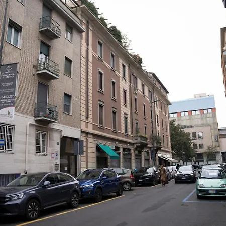 Modern Flat Metro Lotto-citylife-mico-self Check-in-ac Apartment